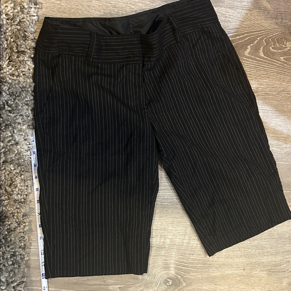 Heart Soul Black Pinstripe Women's Bermudas size 9